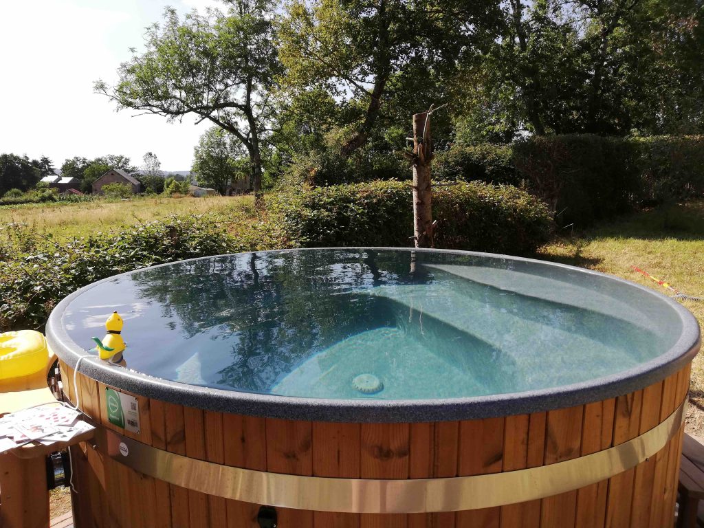 VakantiehuisLaChaux-hottub-opwarmen-zeehond